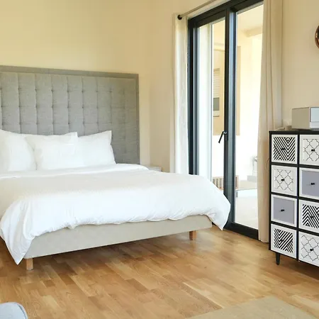 La Mascotte Villa *