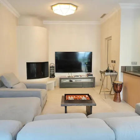 فيلة La Mascotte بوليو سور مير