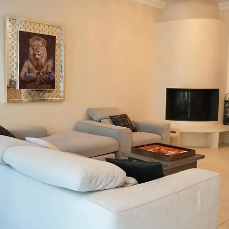 فيلة La Mascotte بوليو سور مير