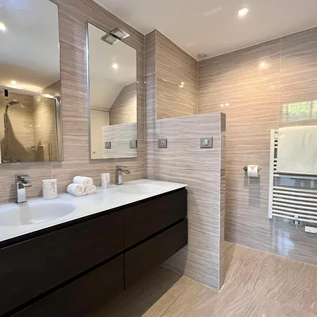 La Mascotte فيلة *