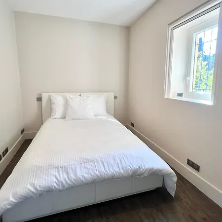 La Mascotte فيلة بوليو سور مير